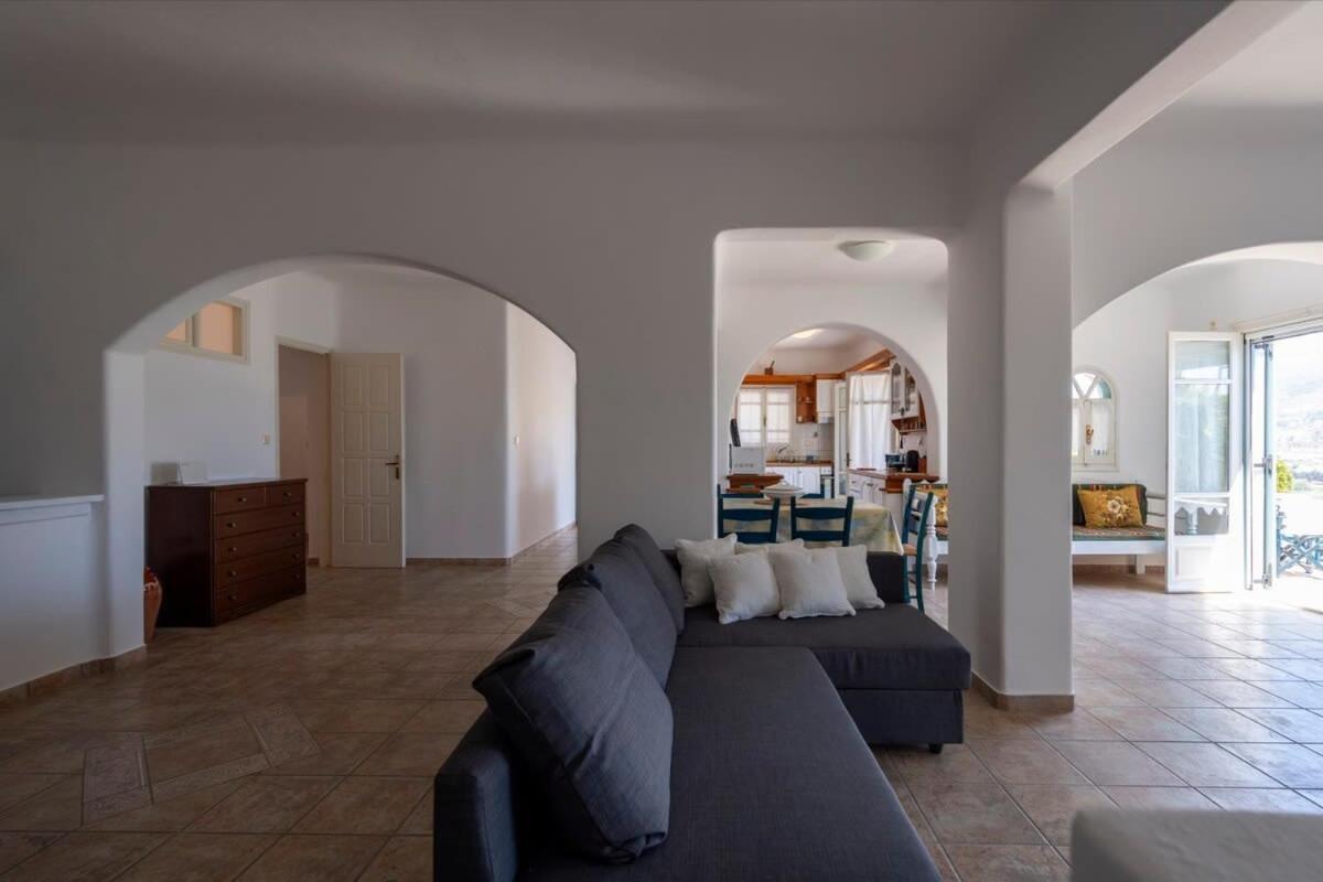 فيلا Parikia Cove Mansion المظهر الخارجي الصورة